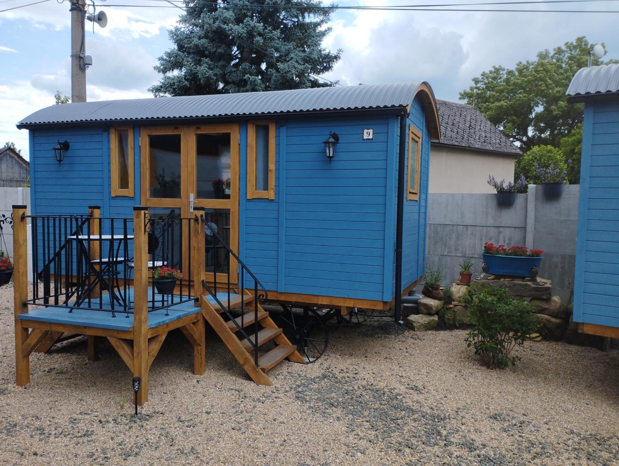 Penzion Restaurace U Helferu Libuň Εξωτερικό φωτογραφία